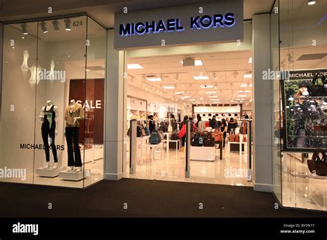 michael kors canada locations.